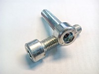 Šroub DIN 912 8.8 ZN
