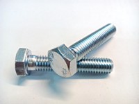 Šroub DIN 933 8.8 ZN